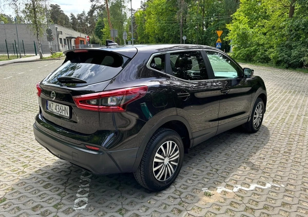 Nissan Qashqai cena 69000 przebieg: 36000, rok produkcji 2018 z Czersk małe 352